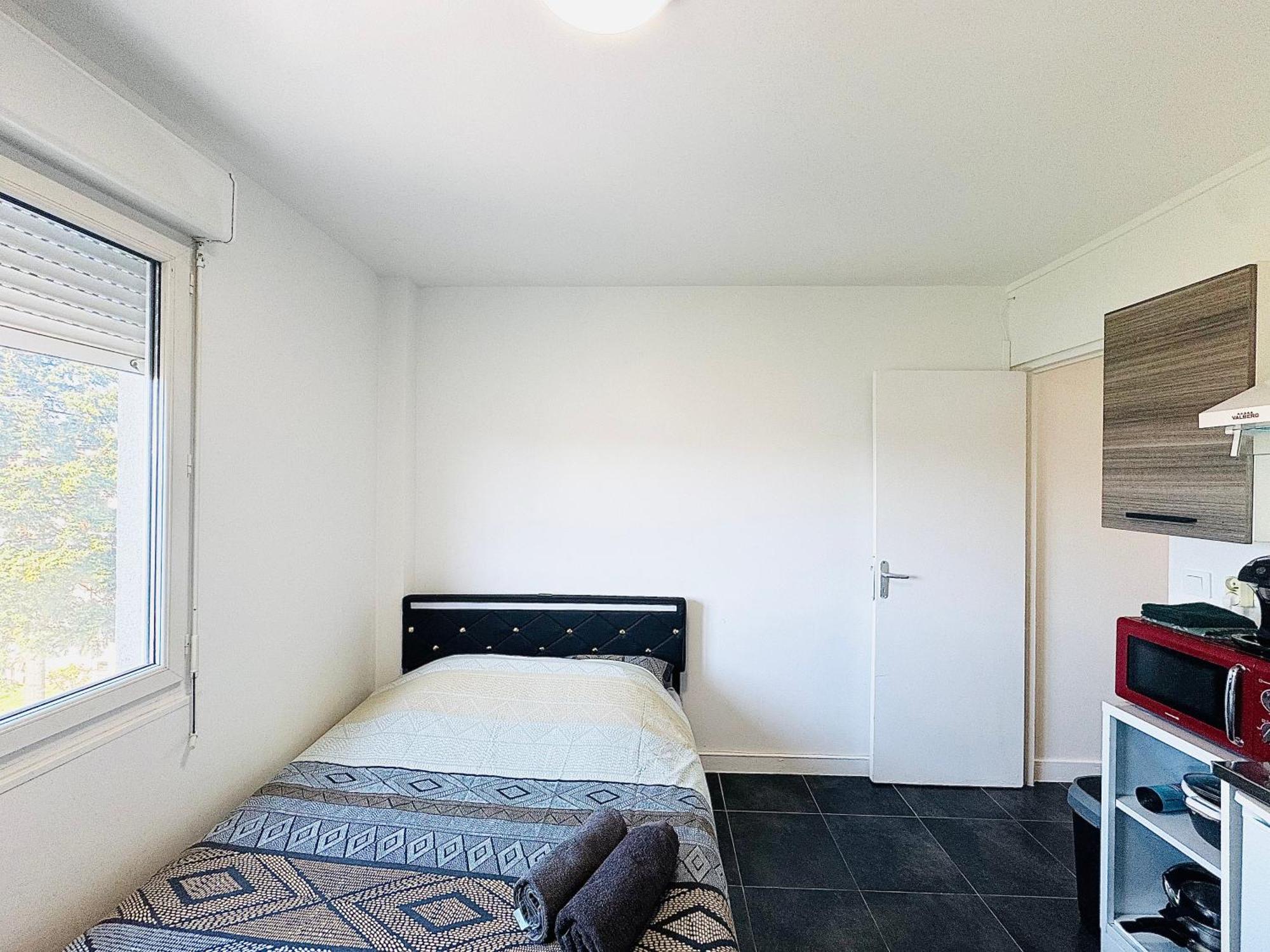 Studio A 300 Metres De La Gare Et 25 Minutes De Paris En Train Melun Exterior photo