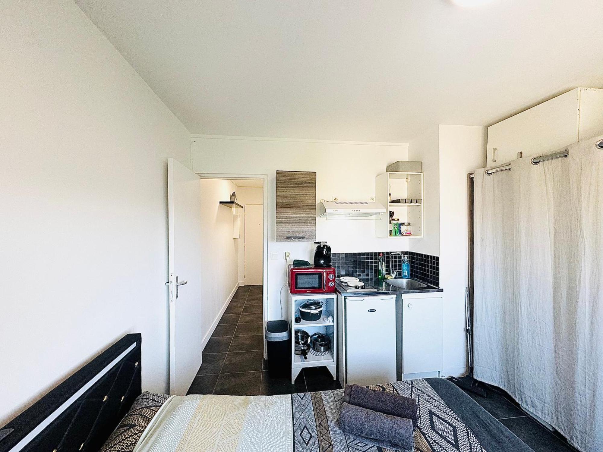Studio A 300 Metres De La Gare Et 25 Minutes De Paris En Train Melun Exterior photo