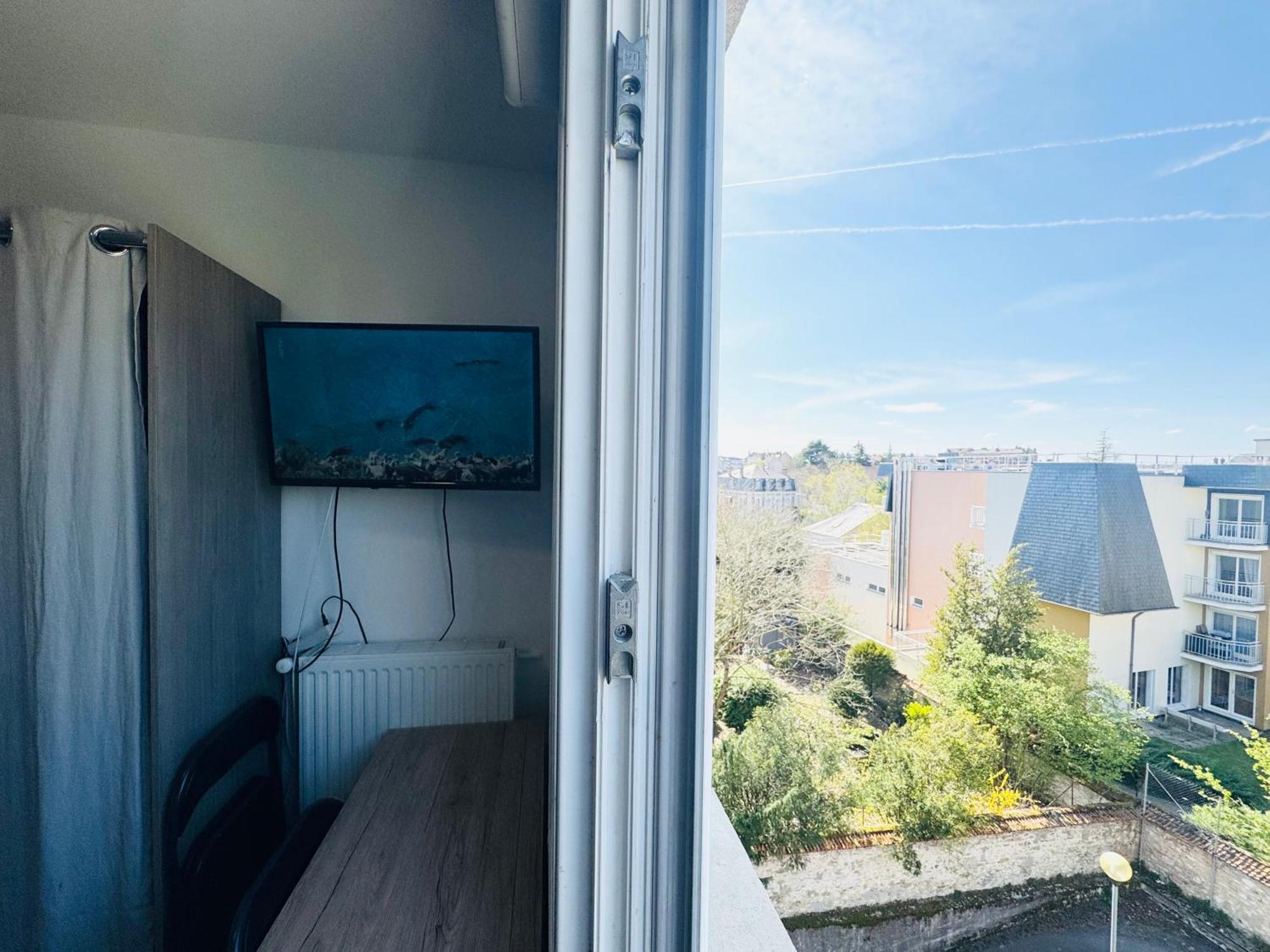Studio A 300 Metres De La Gare Et 25 Minutes De Paris En Train Melun Exterior photo