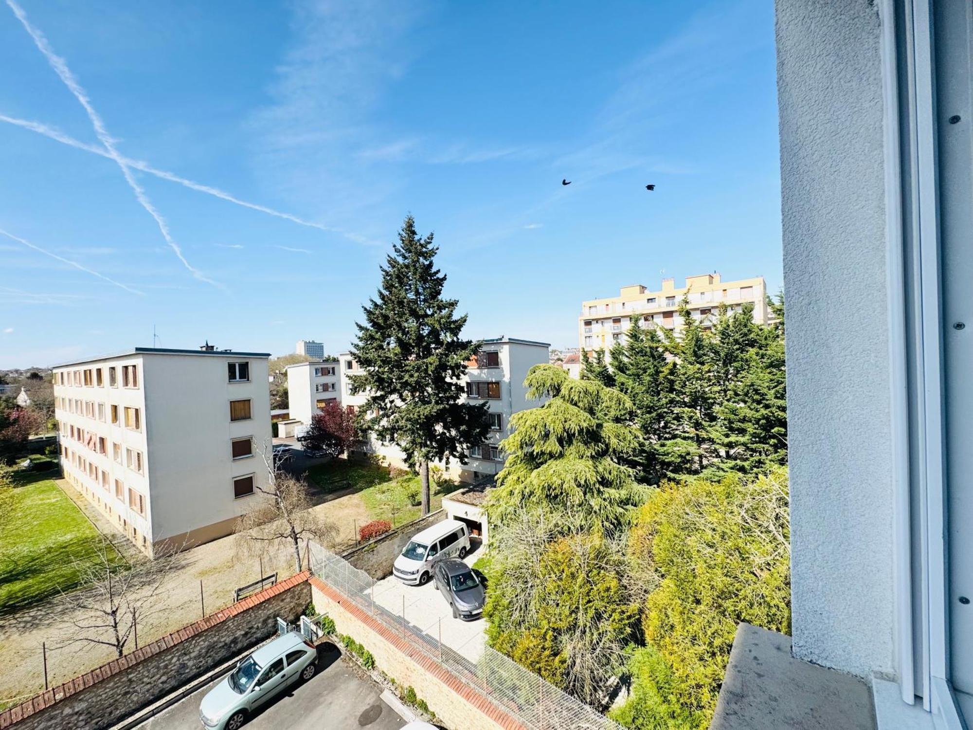 Studio A 300 Metres De La Gare Et 25 Minutes De Paris En Train Melun Exterior photo